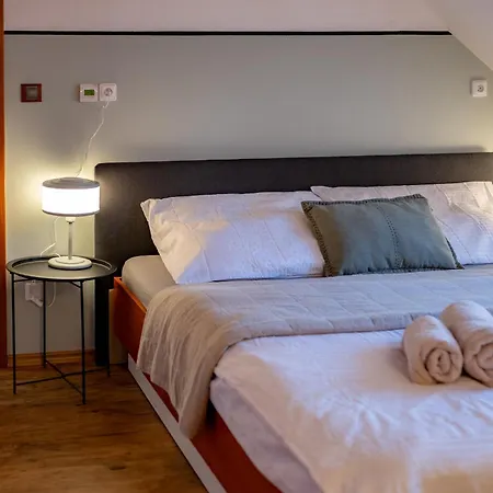 Kousek Nebe Appartement