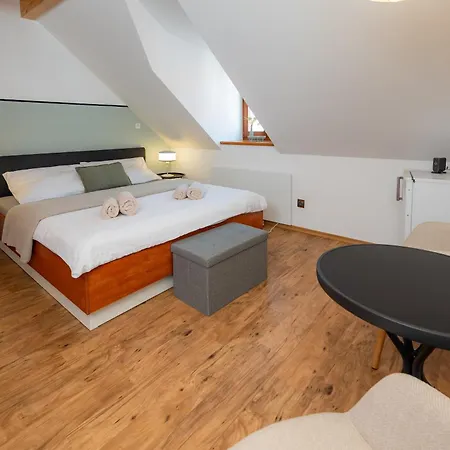 Kousek Nebe Appartement *